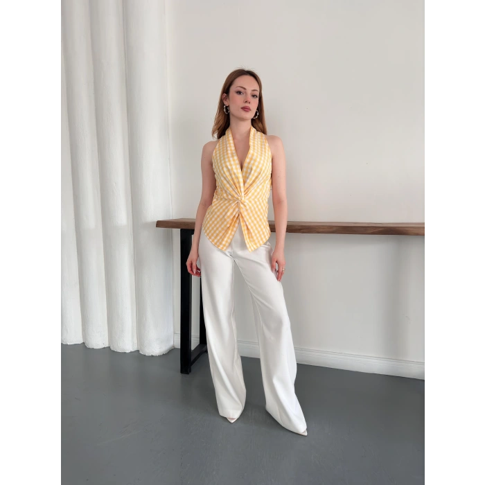 Kazayağı Desenli Sıfır Kol Bluz Sarı