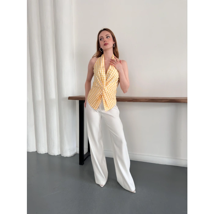 Kazayağı Desenli Sıfır Kol Bluz Sarı