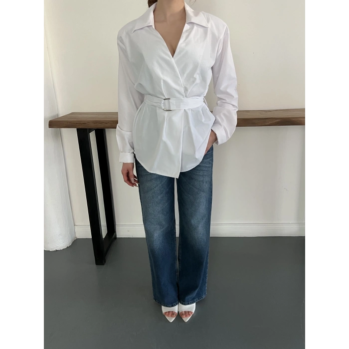 Kemer Detaylı Poplin Gömlek Beyaz