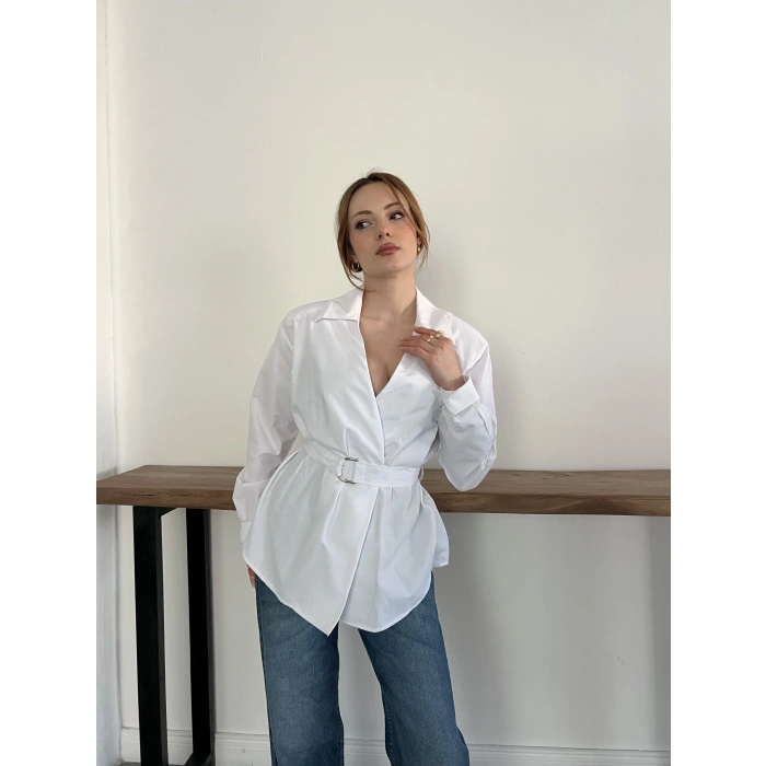 Kemer Detaylı Poplin Gömlek Beyaz