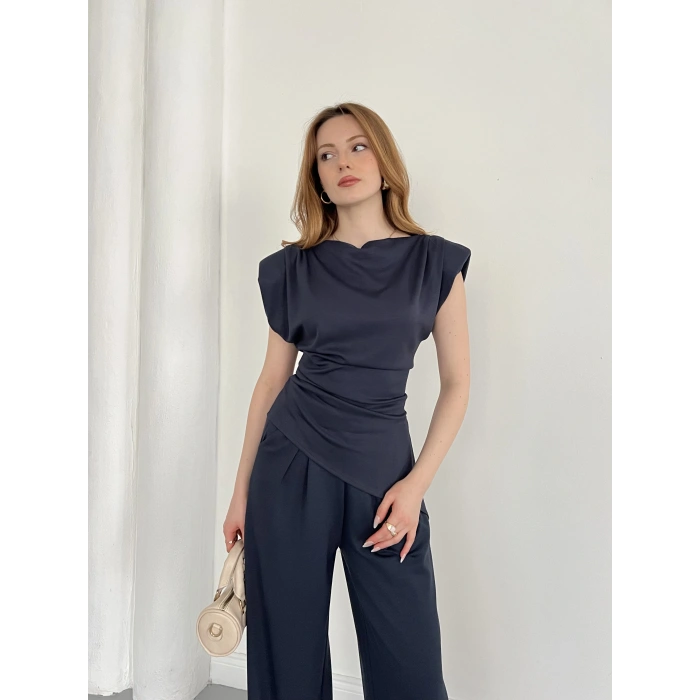 Omuz Vatkalı Asimetrik Kesim Takım Antrasit