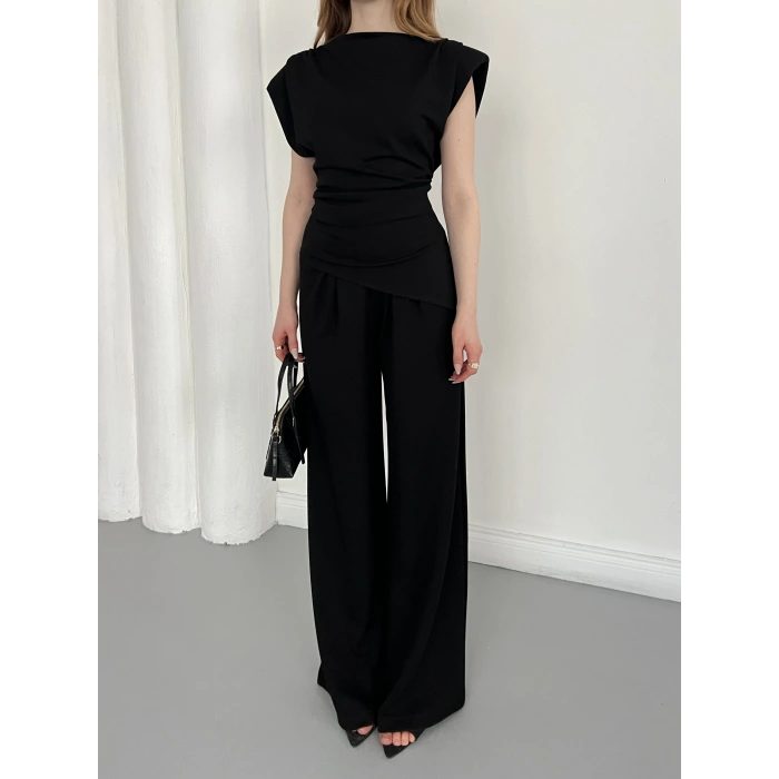 Omuz Vatkalı Asimetrik Kesim Takım Siyah