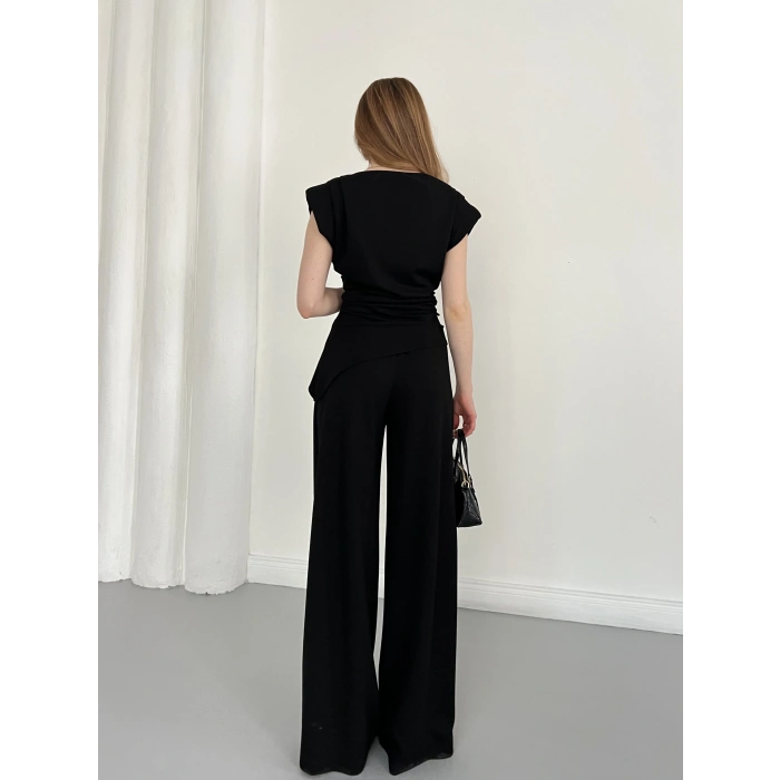 Omuz Vatkalı Asimetrik Kesim Takım Siyah