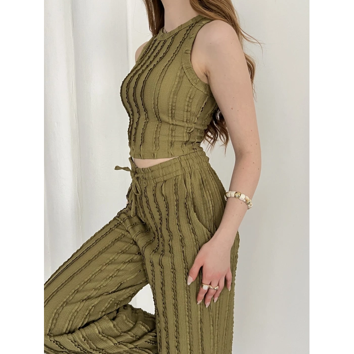 Gofre Kumaş Ters Dikiş Halter Yaka Takım Yeşil