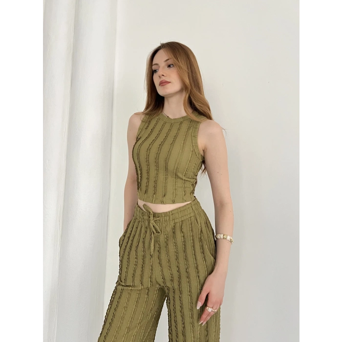 Gofre Kumaş Ters Dikiş Halter Yaka Takım Yeşil