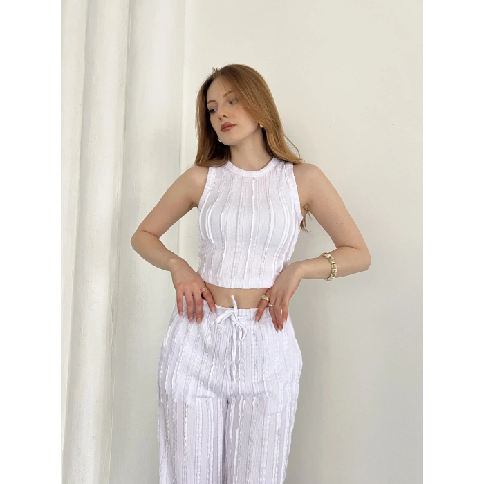 Gofre Kumaş Ters Dikiş Halter Yaka Takım Beyaz