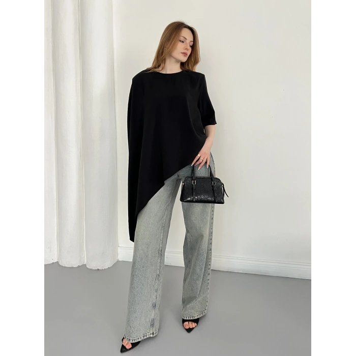 Asimetrik Kesim Vatkalı Tasarım Bluz Siyah