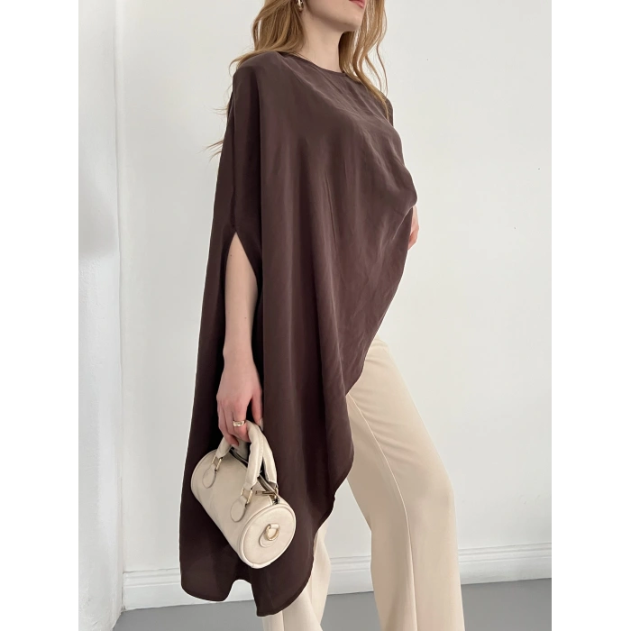 Asimetrik Kesim Vatkalı Tasarım Bluz Kahve