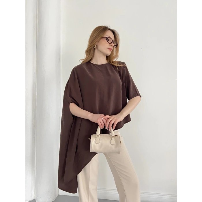 Asimetrik Kesim Vatkalı Tasarım Bluz Kahve