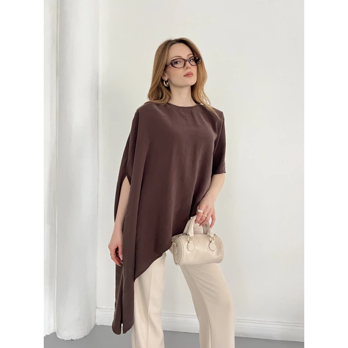 Asimetrik Kesim Vatkalı Tasarım Bluz Kahve