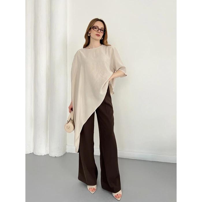 Asimetrik Kesim Vatkalı Tasarım Bluz Bej