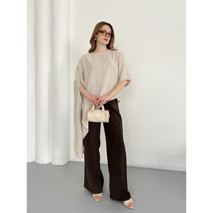 Asimetrik Kesim Vatkalı Tasarım Bluz Bej