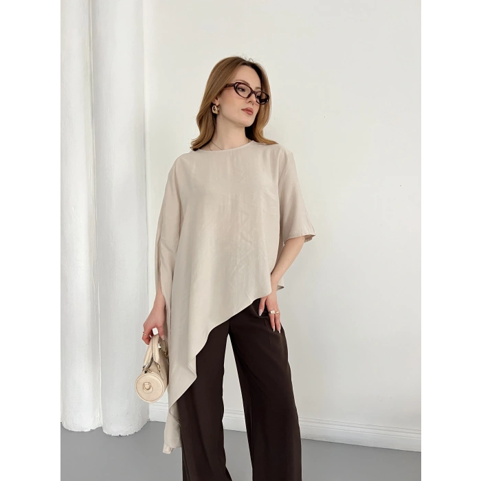 Asimetrik Kesim Vatkalı Tasarım Bluz Bej