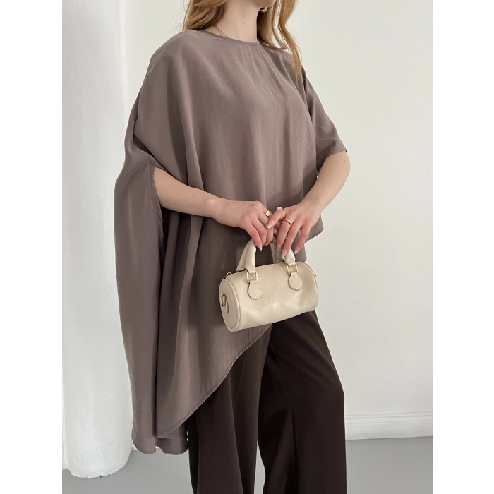 Asimetrik Kesim Vatkalı Tasarım Bluz Vizon