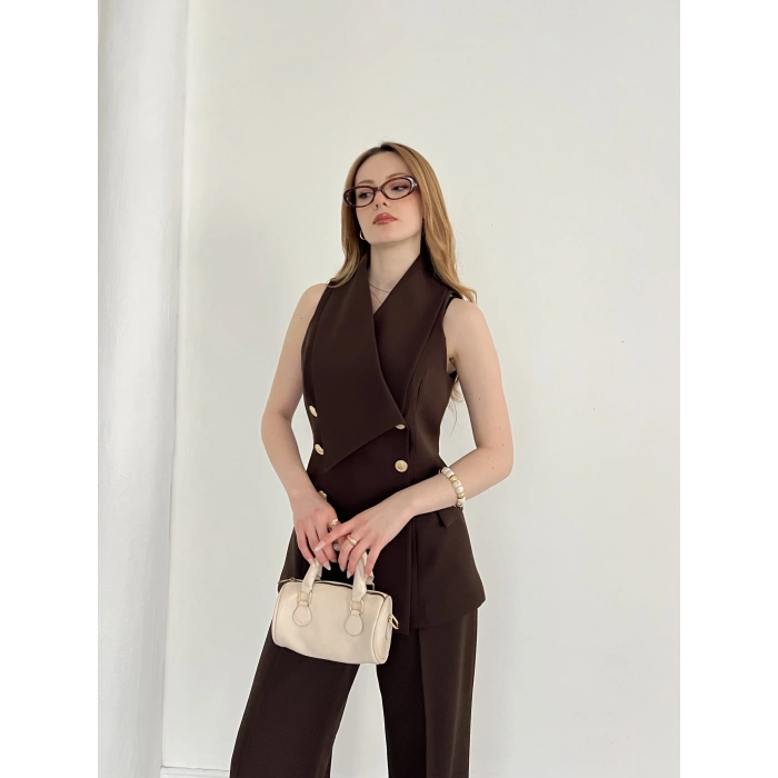 Gold Düğmeli Yelekli Pantolon Takım Kahve