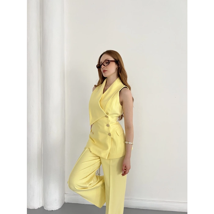 Gold Düğmeli Yelekli Pantolon Takım Sarı