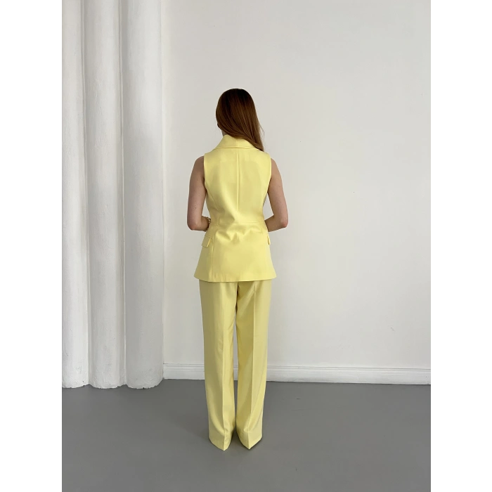 Gold Düğmeli Yelekli Pantolon Takım Sarı