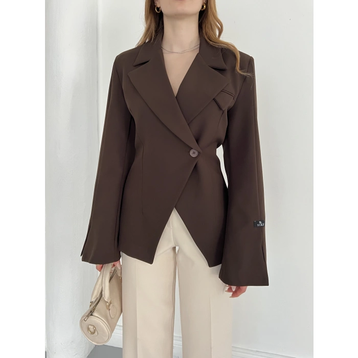 Kruvaze Yaka Tek Düğme Detaylı Tasarım Ceket Kahve