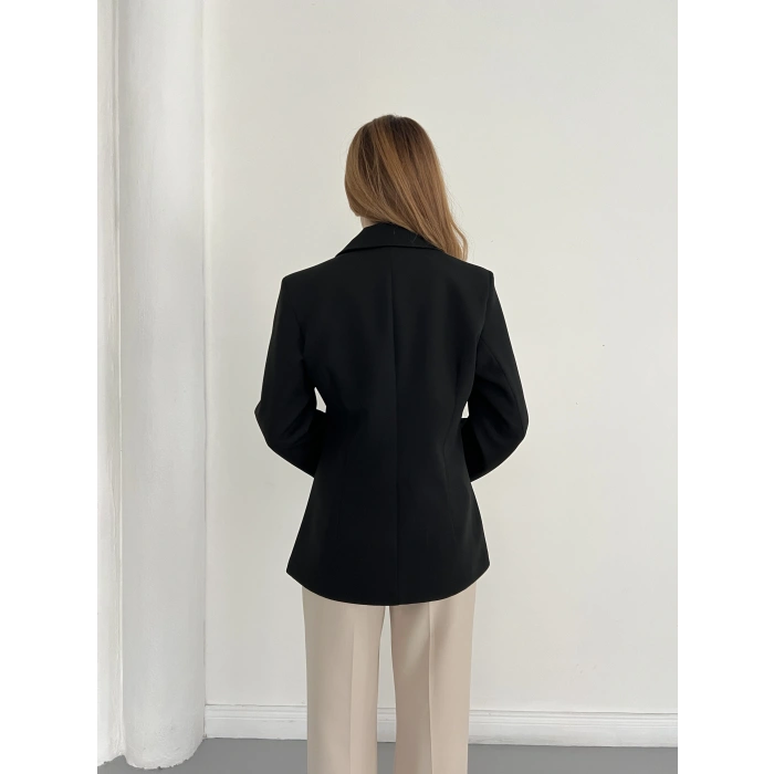 Kruvaze Yaka Tek Düğme Detaylı Tasarım Ceket Siyah