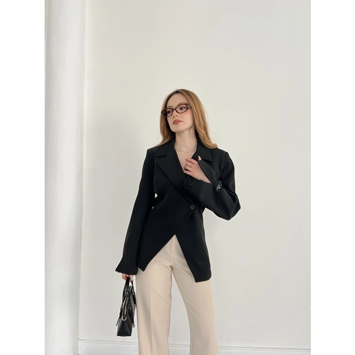 Kruvaze Yaka Tek Düğme Detaylı Tasarım Ceket Siyah