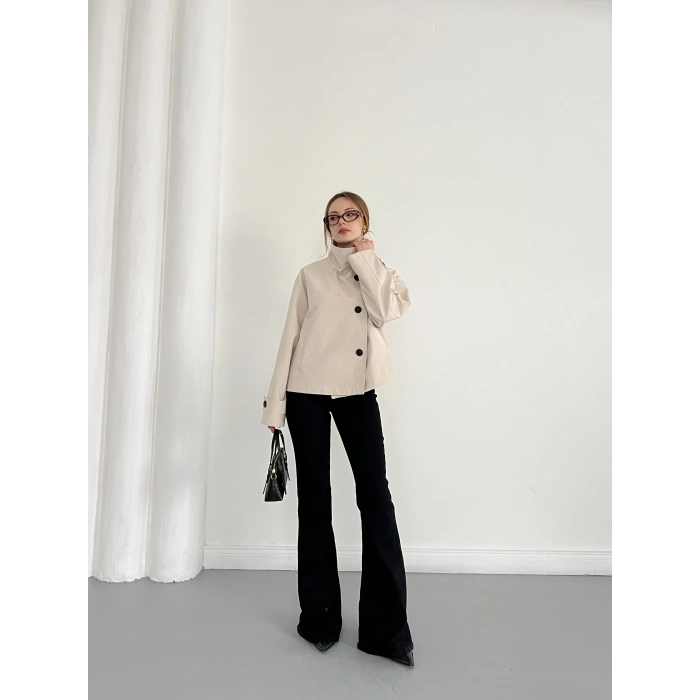 Dik Yaka Düğme Detaylı Trenckot Bej