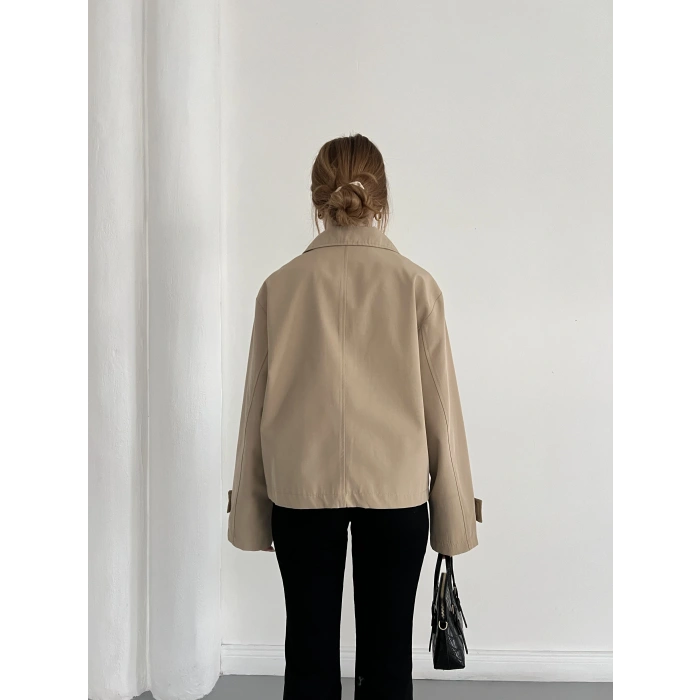 Dik Yaka Düğme Detaylı Trenckot Camel