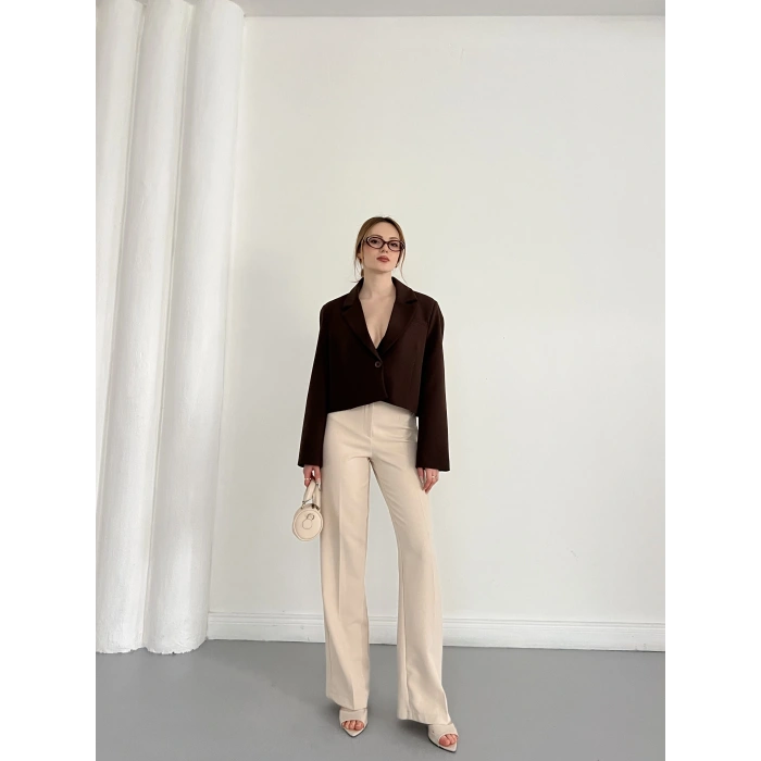 Kruvaze Yaka Tek Düğme Detay Crop Ceket Kahve