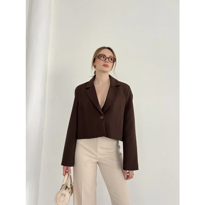 Kruvaze Yaka Tek Düğme Detay Crop Ceket Kahve