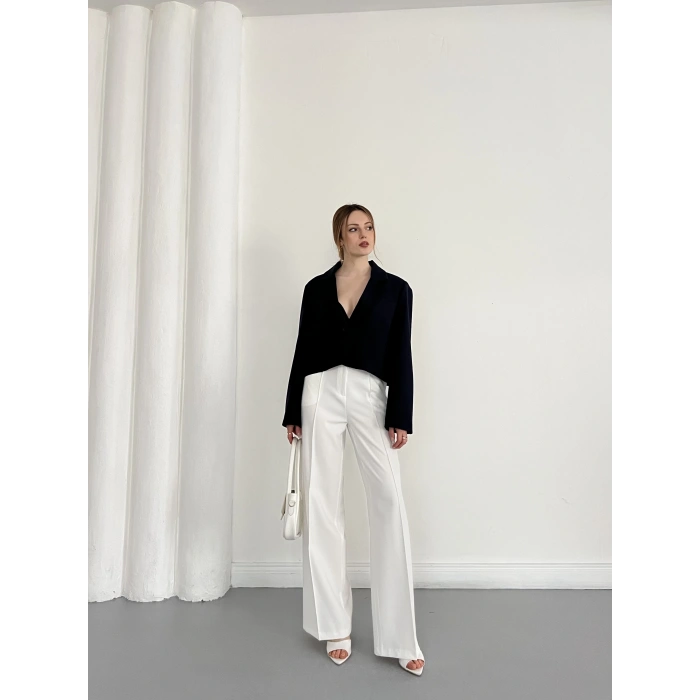 Kruvaze Yaka Tek Düğme Detay Crop Ceket Lacivert