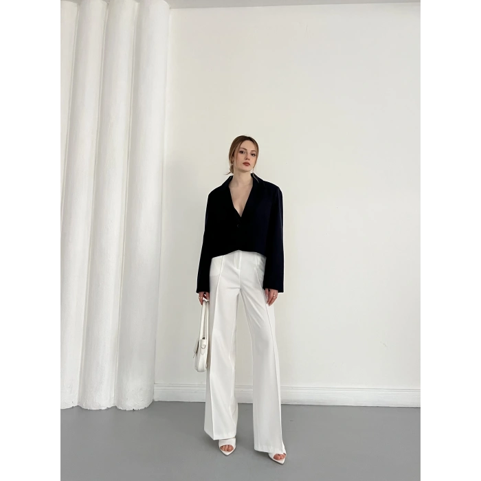 Kruvaze Yaka Tek Düğme Detay Crop Ceket Lacivert