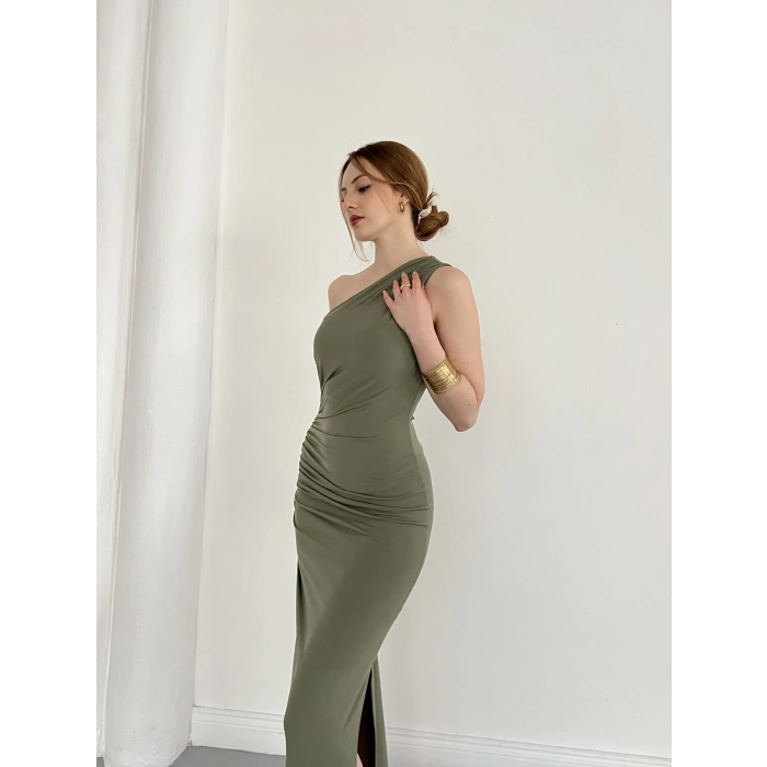 Tek Omuz Büzgü Detaylı Yırmaçlı Sandy Elbise Haki
