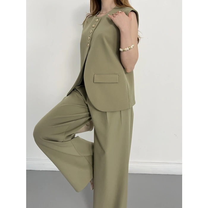 Gold Düğme Detaylı Tasarım Yelekli Takım Haki