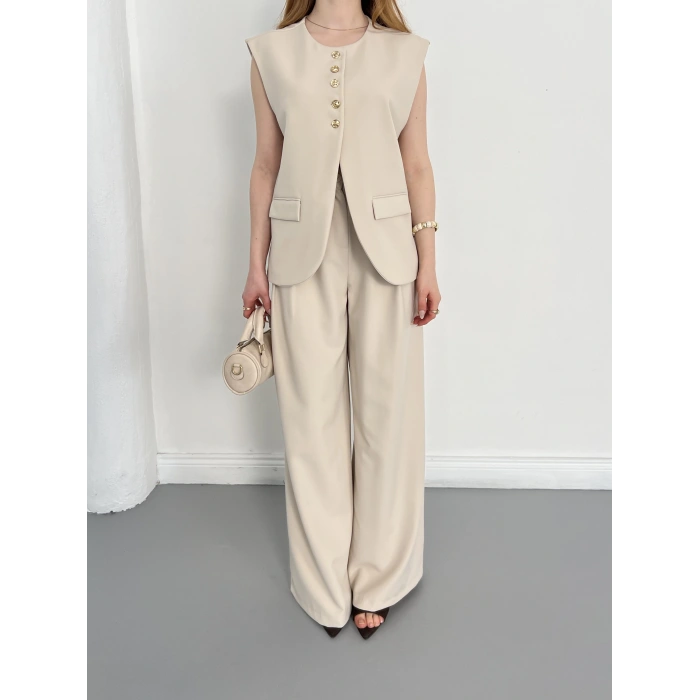 Gold Düğme Detaylı Tasarım Yelekli Takım Bej