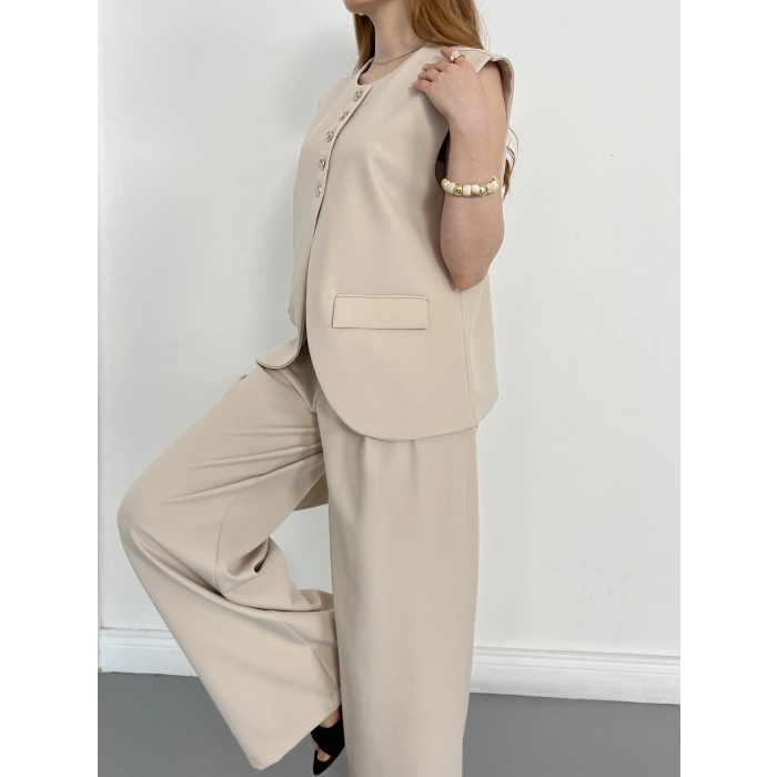 Gold Düğme Detaylı Tasarım Yelekli Takım Bej
