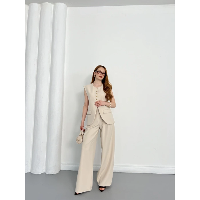 Gold Düğme Detaylı Tasarım Yelekli Takım Bej