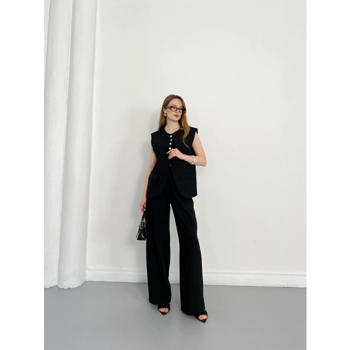 Gold Düğme Detaylı Tasarım Yelekli Takım Siyah