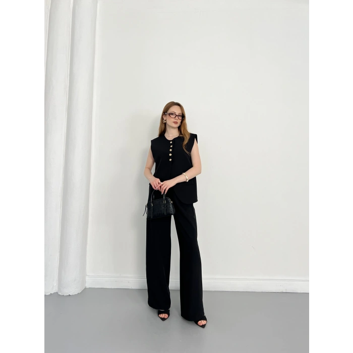 Gold Düğme Detaylı Tasarım Yelekli Takım Siyah