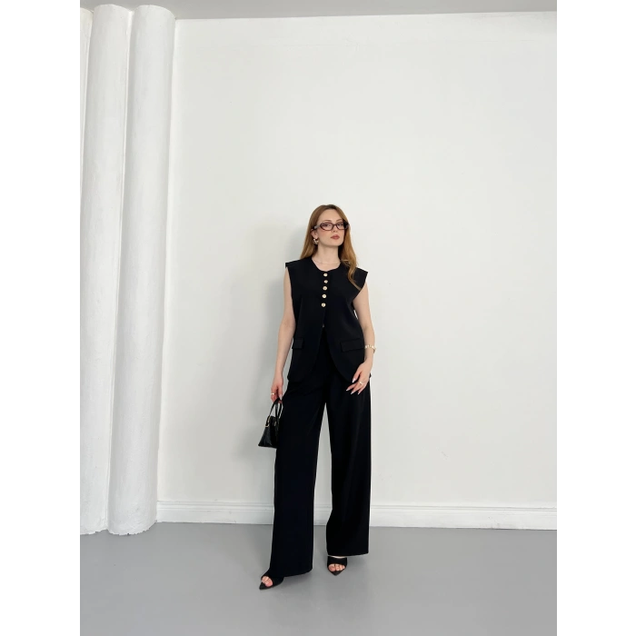 Gold Düğme Detaylı Tasarım Yelekli Takım Siyah