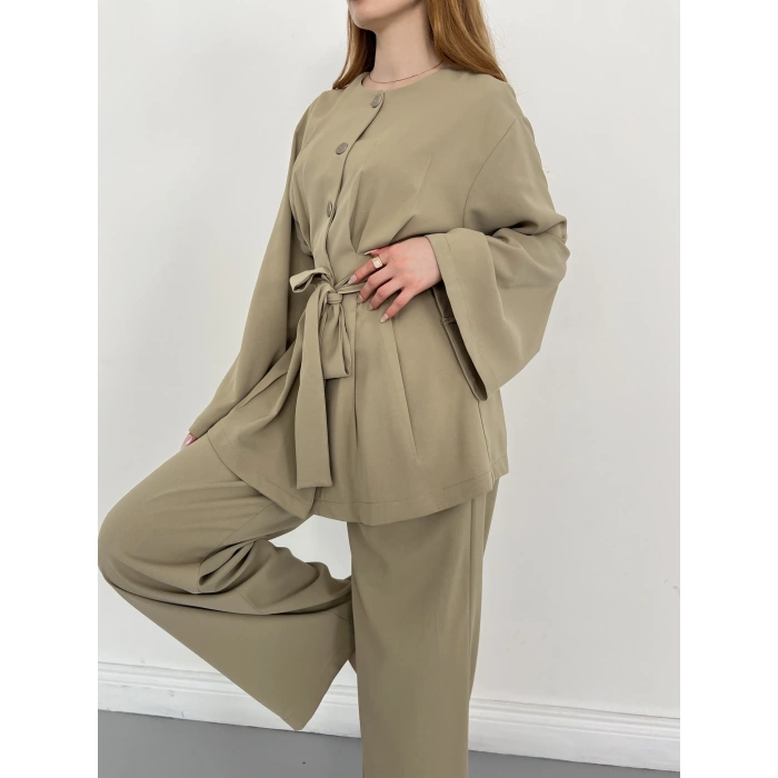 Düğme Detaylı Bel Kuşaklı İspanyol Kol Takım Haki