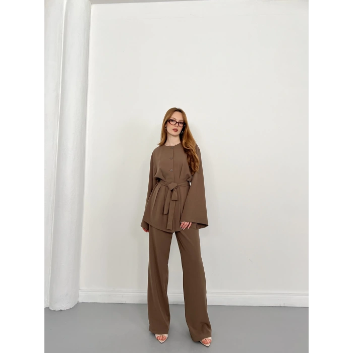 Düğme Detaylı Bel Kuşaklı İspanyol Kol Takım Kahve