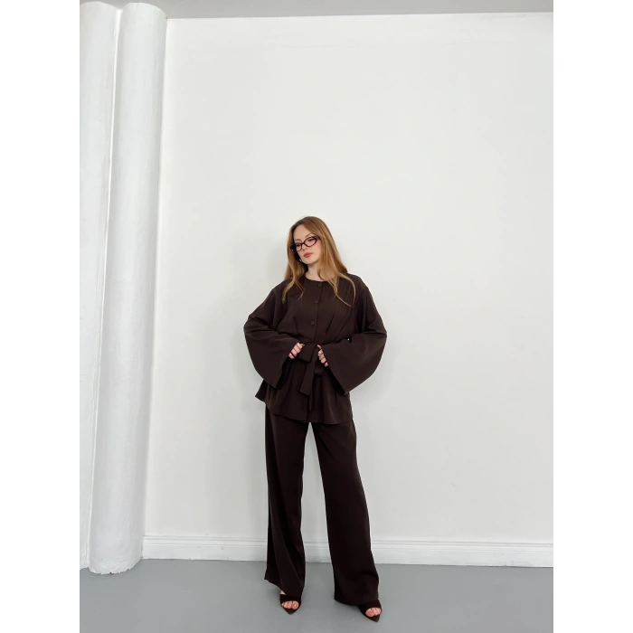 Düğme Detaylı Bel Kuşaklı İspanyol Kol Takım Acı Kahve