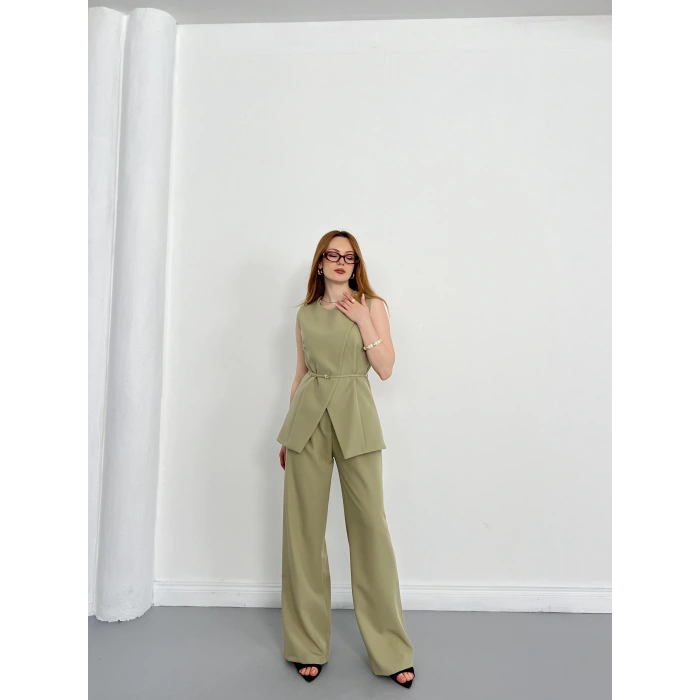 Bel Kemerli Asimetrik Kesim Yelekli Takım Haki
