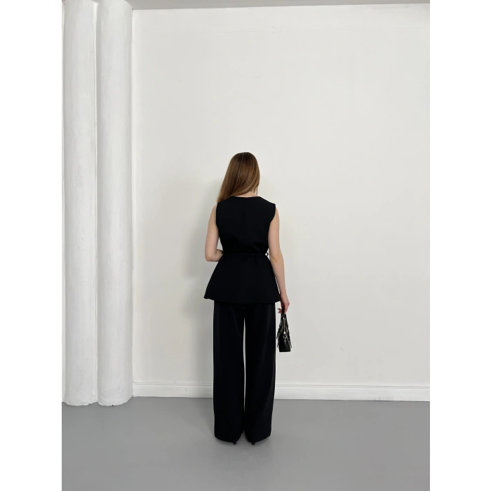 Bel Kemerli Asimetrik Kesim Yelekli Takım Siyah