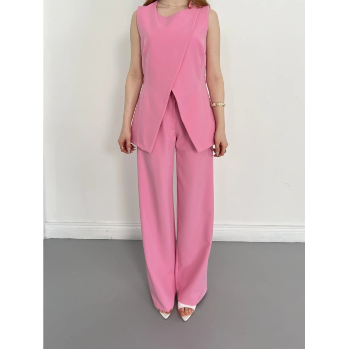 Bel Kemerli Asimetrik Kesim Yelekli Takım Pembe