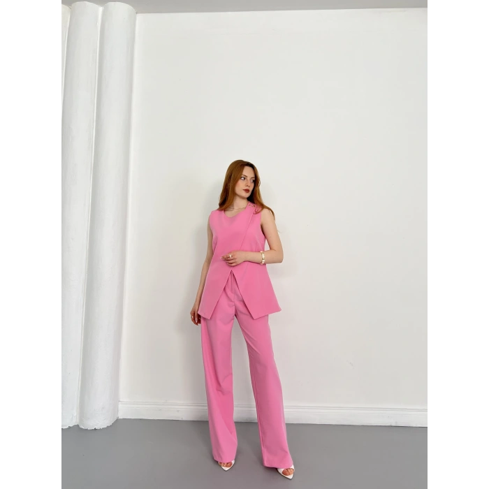 Bel Kemerli Asimetrik Kesim Yelekli Takım Pembe
