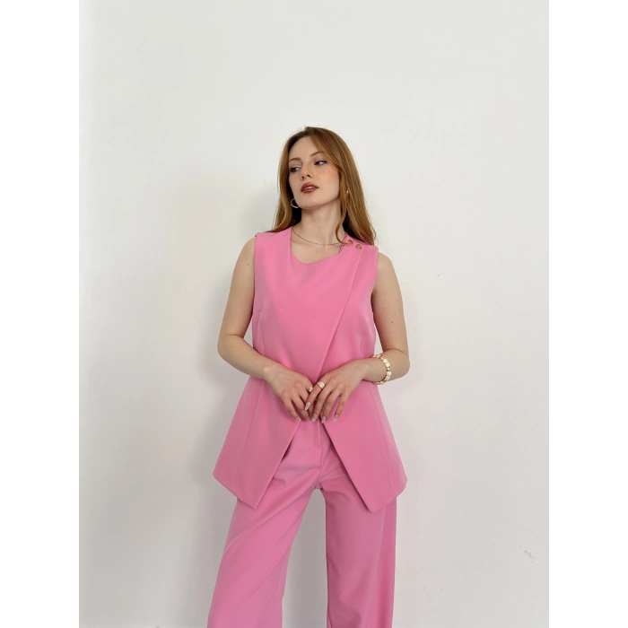 Bel Kemerli Asimetrik Kesim Yelekli Takım Pembe