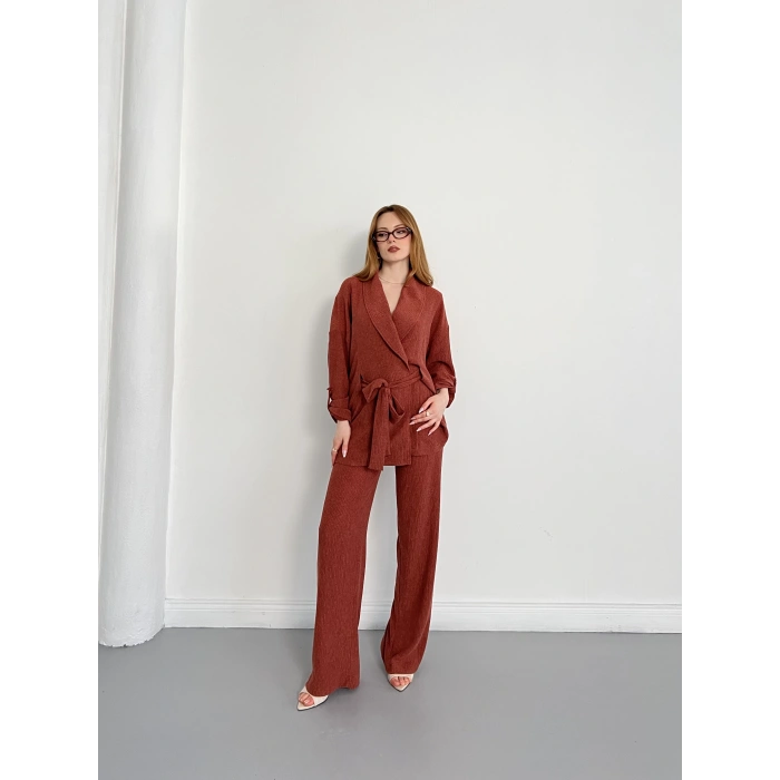 Bürümcük Bel Bağlamalı Kruvaze Yaka Tasarım Takım Kremit