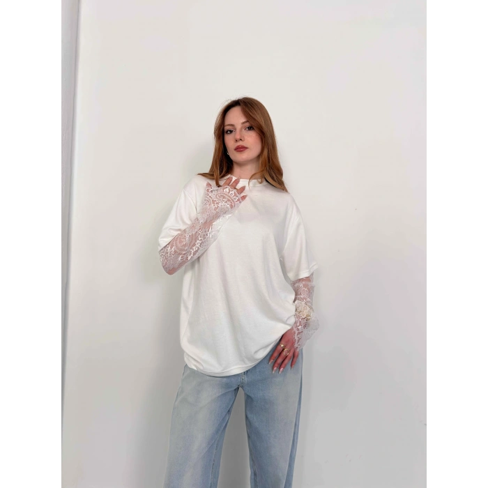 Kol Dantel Detaylı Oversize Tişört Beyaz
