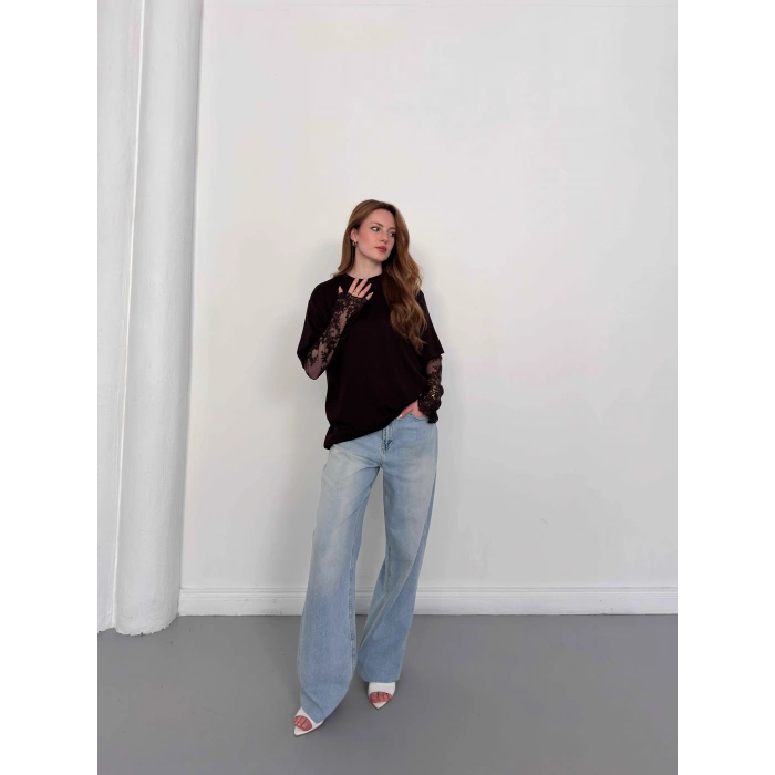 Kol Dantel Detaylı Oversize Tişört Kahve