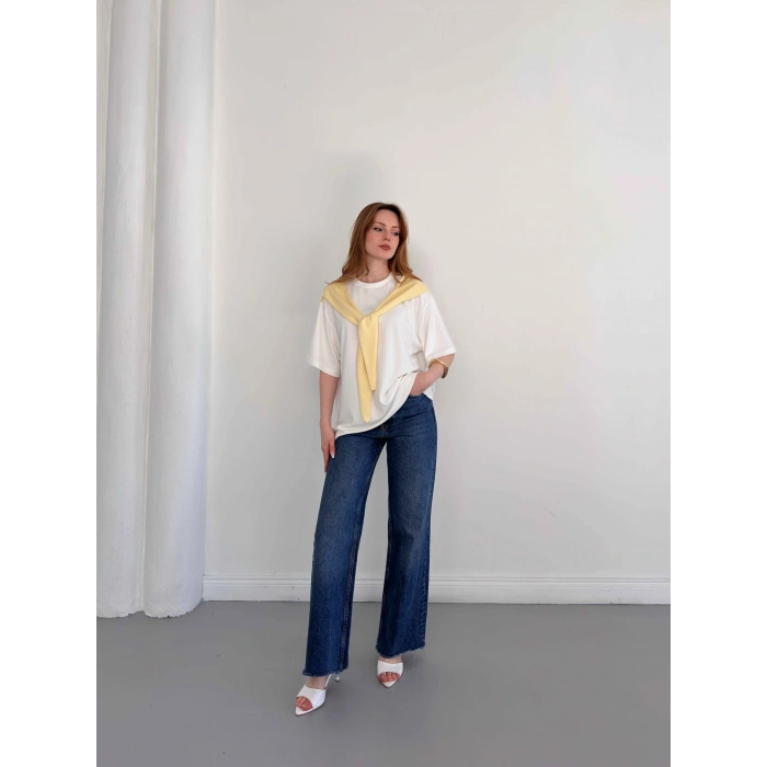 Omuzdan Bağlama Detaylı Oversize Tişört Sarı